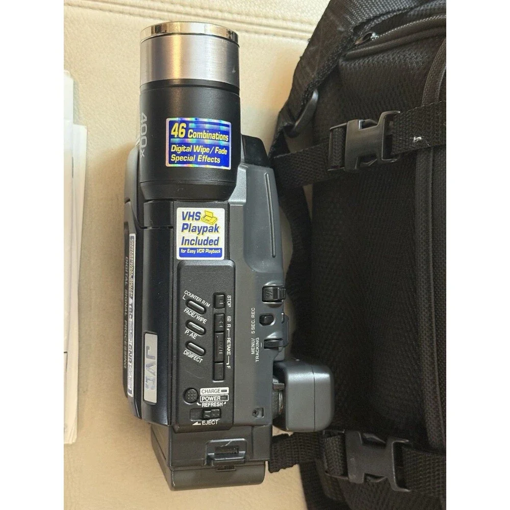 JVC GR-AX760U Compact VHS-C Video Camcorder 600x Zoom Untested